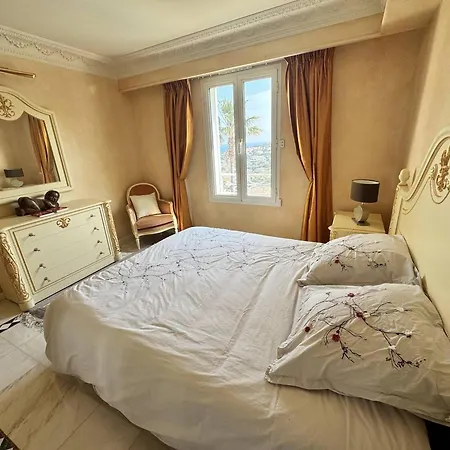 De Maitre 6 Avec Piscine Et Jacuzzi - Fr-1-768-119