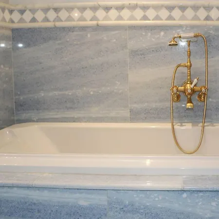 De Maitre 6 Avec Piscine Et Jacuzzi - Fr-1-768-119 Villa