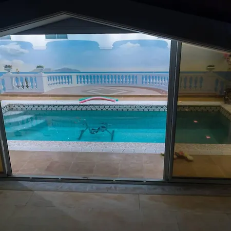 Villa De Maitre 6 Avec Piscine Et Jacuzzi - Fr-1-768-119 *